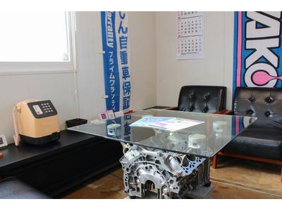 作業中も店内でごゆっくりお待ち頂けます