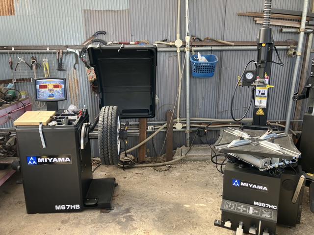 ２０インチ以上対応のチェンジャーとバランサーを導入しております