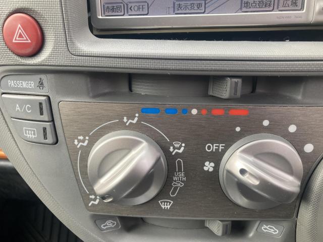 トヨタ　シエンタ　その他電装系取付　エアコンスイッチ交換　部品持ち込み取り付け