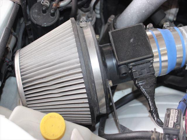 車のカスタムやチューニングもご送付ください