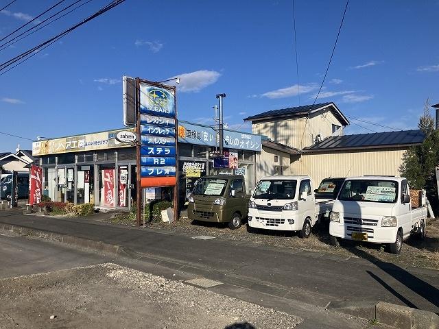 お車販売も行っております。店頭に無いお車をお探しすることも可能。