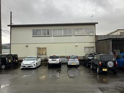 広々駐車スペース。