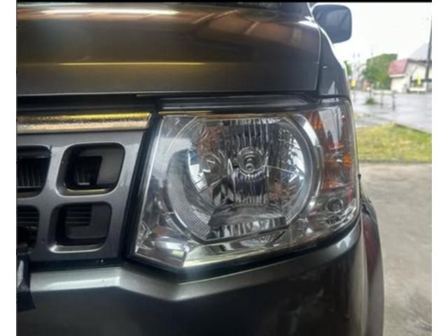 ヘッドライトの黄ばみ綺麗にしませんか？