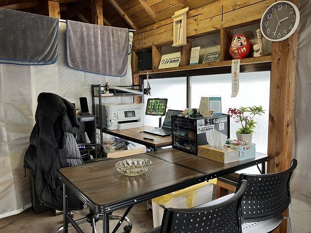 アットホームな雰囲気のお店です。お車の美装のことは当社にご相談下さいませ。