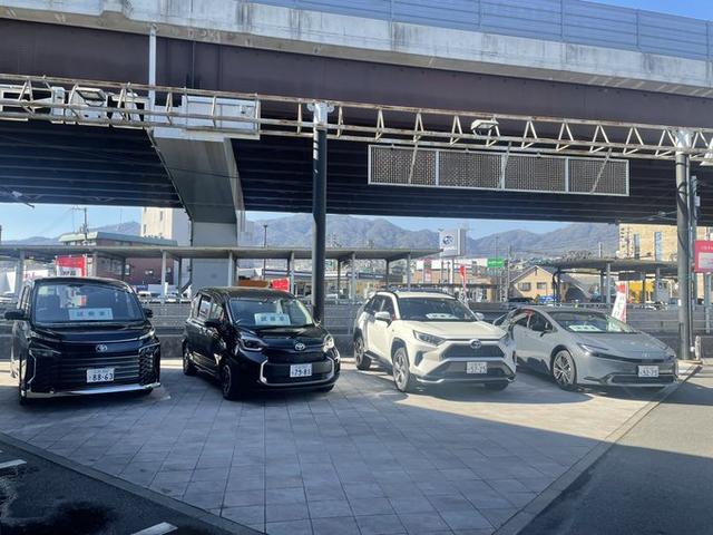 広島トヨタ自動車　廿日市店(2枚目)