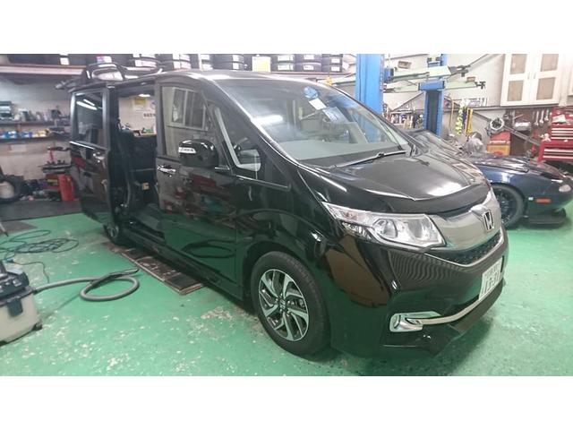 ホンダ　ステップワゴン　ナビ・電装品・シートカバー　取付【広島県・呉市・東広島市で持込、タイヤ交換・パーツ取付・車検・整備といえばナイトー自動車販売へ！！】　