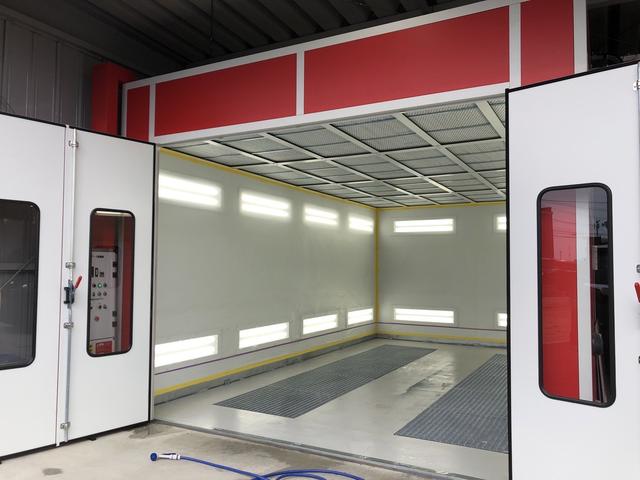 塗装ブースも新設！小さな傷・凹みの修理や塗装も当店にお任せ下さい！