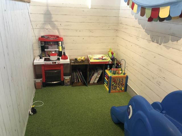 キッズスペースもご用意しております。ご家族皆さんでお気軽にお越しくださいね！