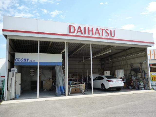 自社鈑金工場も店内完備！キズヘコミ直しもお任せください！まずはお気軽にお見積りご相談下さい。