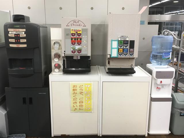 スタッフ紹介2