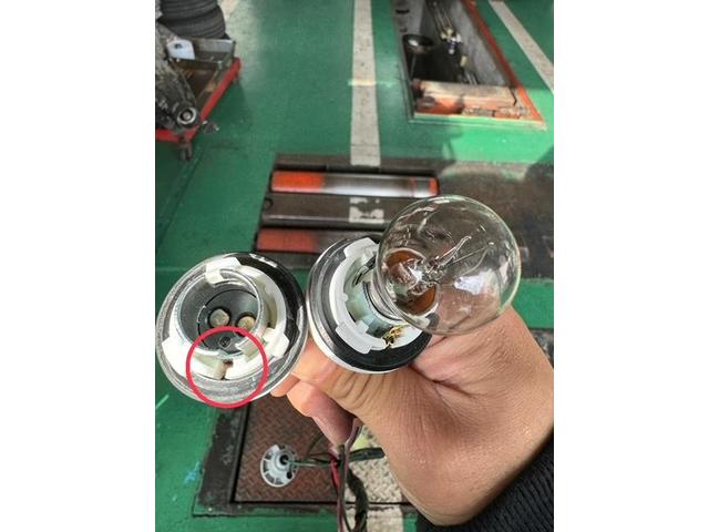 ワゴンR テールランプ点灯不良 接触不良 テールハーネス交換