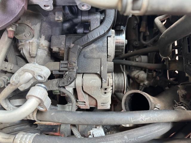 トヨタ　レジアス（ハイエース）　電装系修理 ダイナモ交換　リビルト　広島市　佐伯区　西区　安佐南区　五日市　石内　八幡　湯来　井口　草津　沼田　大塚　伴　車検　整備　修理　板金　販売　リース　安い