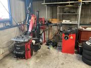 持込でのタイヤ交換大歓迎受付中！！ネットで購入された方などお気軽にお問い合わせください！！