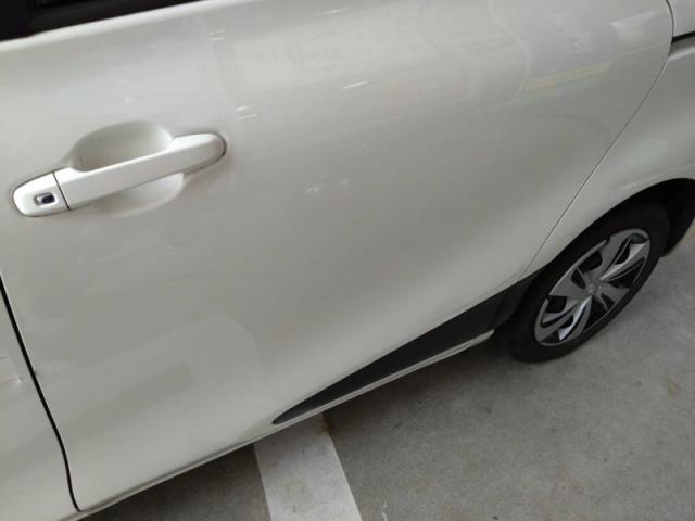 トヨタ　シエンタ　スライドドアとその横（クォーター）　キズ・へこみ直し　広島市カーコンビニ倶楽部