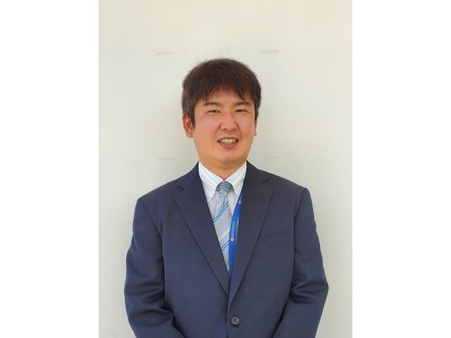スタッフ紹介2
