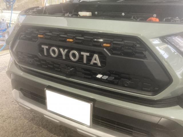 ＲＡＶ４　ハイブリッド　タコマグリル　LEDマーカー　ミリ波レーダー・フロントカメラ加工取り付け