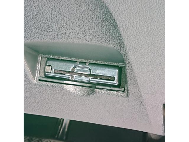 プリウス ZVW51 車高調 フィルム施工 ナビ ETC『 尾道市 鈑金塗装 クライス 車検 新車 中古車 販売 パーツ持込 部品取付 ドライブレコーダー タイヤ交換 』