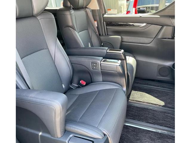 アルファード S Cパッケージ納車させていただきました！！『 尾道市 鈑金塗装 クライス 車検 新車 中古車 販売 パーツ持込 部品取付 ドライブレコーダー タイヤ交換 』