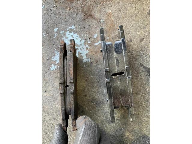 トヨタ　シエンタ　足回りから異音　修理【鳥取県　鳥取市で持込でのタイヤ交換・ナビ・ETC・ドライブレコーダー等のパーツ取付・車検・整備・修理の事なら智頭石油　オーレ叶　へお問合わせ下さい！ ！】