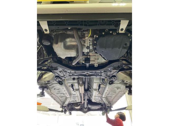 ダイハツ　タント　下回り塗装　塩害対策　アンダーコート　施工【鳥取県　鳥取市で持込でのタイヤ交換・ナビ・ETC・ドライブレコーダー等のパーツ取付・車検・整備・修理の事なら智頭石油　オーレ叶　へお問合わせ下さい！ ！】