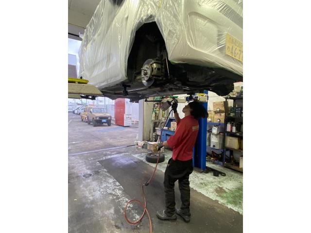 ダイハツ　タント　下回り塗装　塩害対策　アンダーコート　施工【鳥取県　鳥取市で持込でのタイヤ交換・ナビ・ETC・ドライブレコーダー等のパーツ取付・車検・整備・修理の事なら智頭石油　オーレ叶　へお問合わせ下さい！ ！】