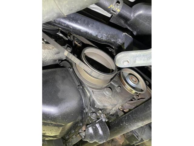 日産　クリッパートラック　アイドリング不調・・・　補器ベルト　交換修理【鳥取県　鳥取市で持込でのタイヤ交換・ナビ・ETC・ドライブレコーダー等のパーツ取付・車検・整備・修理の事なら智頭石油　オーレ叶　へお問合わせ下さい！ 】