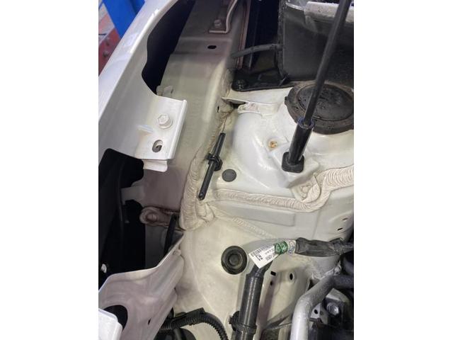 スズキ　スイフト　ウォッシャー液が噴射されない・・・ウォッシャーホース　交換修理【鳥取県　鳥取市で持込でのタイヤ交換・ナビ・ETC・ドライブレコーダー等のパーツ取付・車検・整備・修理の事なら智頭石油　オーレ叶　へ】