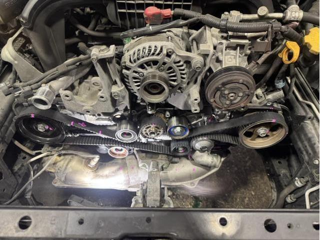 スバル　レガシィツーリングワゴン　タイミングベルト交換【鳥取県　鳥取市で持込でのタイヤ交換・ナビ・ETC・ドライブレコーダー等のパーツ取付・車検・整備・修理の事なら智頭石油　オーレ叶　へ！】