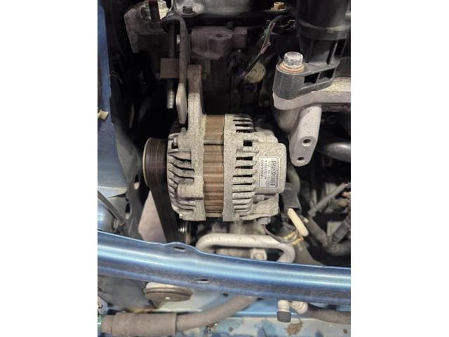 三菱　ｅＫワゴン　オルタネーター交換【鳥取県　鳥取市で持込でのタイヤ交換・ナビ・ETC・ドライブレコーダー等のパーツ取付・車検・整備・修理の事なら智頭石油　オーレ叶　へ！】