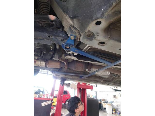 ホンダ　オデッセイ　スタビライザー取り付けです！　ボディ補強