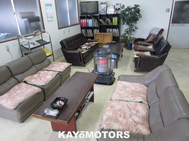 作業をお持ちの間はのんびりお待ち下さいね！お預かりする場合は代車のご用意もＯＫです！！