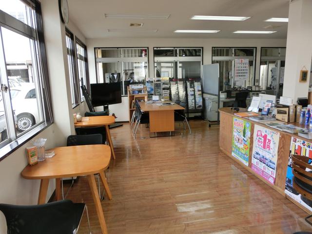 (有)くるまや (展示場:ワールドスペースPAL)(6枚目)