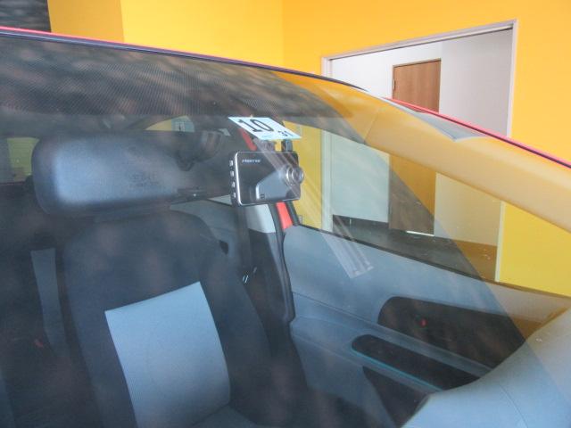 ドライブレコーダー取付　トヨタ　アクア