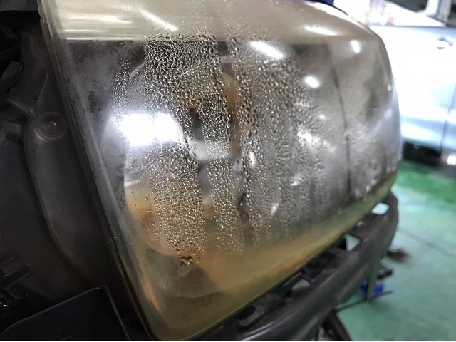 ライト交換　その１　＜スバル　フォレスター＞