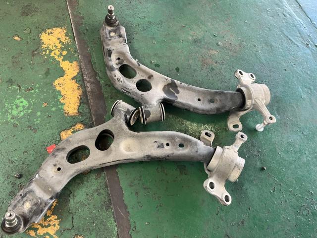 MINI CLUBMAN　ミニ　クラブマン　納車前点検/整備(ロアアーム交換編)