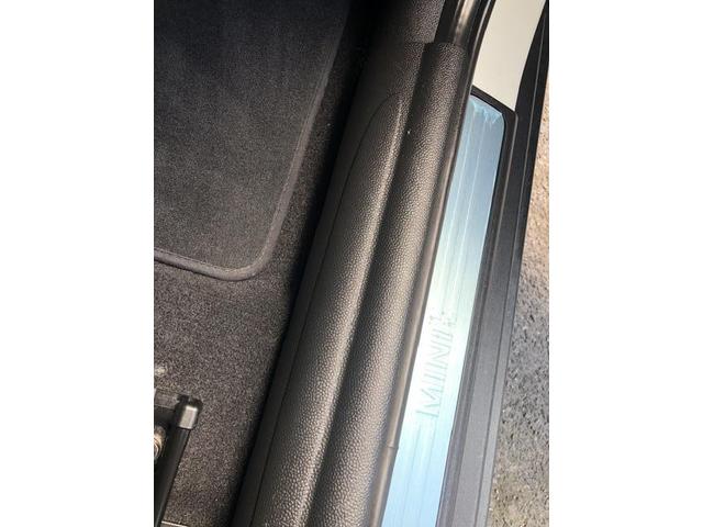 BMW　ＭＩＮＩ　艶出しルームクリーニング 