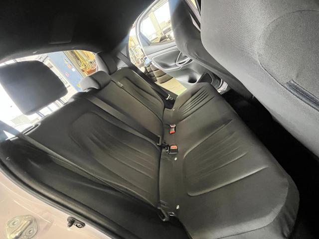 トヨタ　ヤリス　シートカバー取り付け　PVC 岡山市　南区　