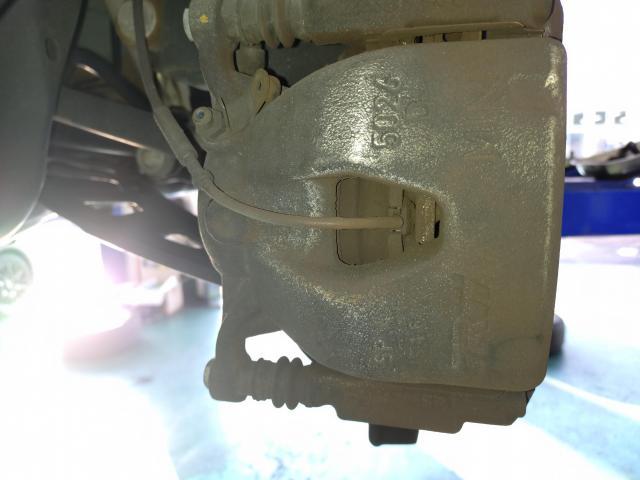 ＭＩＮＩ　ＭＩＮＩ　車検 R60 R61 MINIクロスオーバー
フロントパッド交換　ブローバイホース交換　岡山市　南区