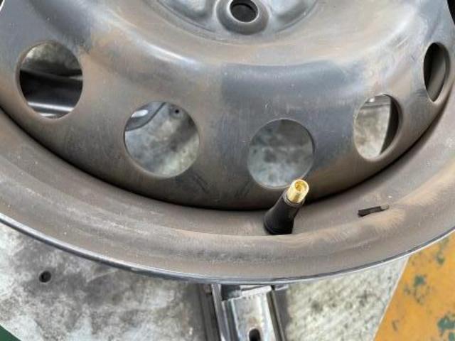 トヨタ　NHP10　シエンタ　車検　タイヤ交換　ホイールバランス　エンジンオイル交換　岡山市　南区