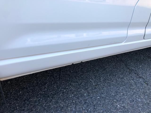 ダイハツ　ハイゼットカーゴ　板金塗装