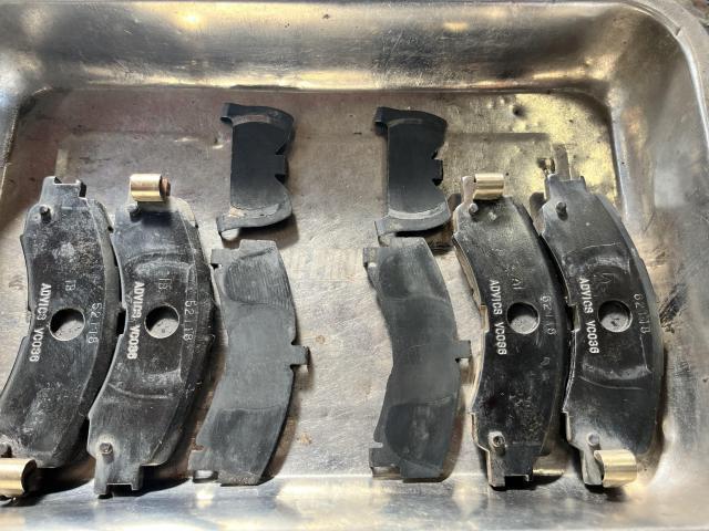 ダイハツ　ハイゼットカーゴ　納車前点検/整備　ブレーキオイル　エンジンオイル　タイヤ　ディスクパッド　交換　岡山市　南区　