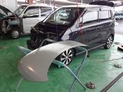 自社の鈑金設備で、軽いキズやへこみの修理、塗装もお任せください