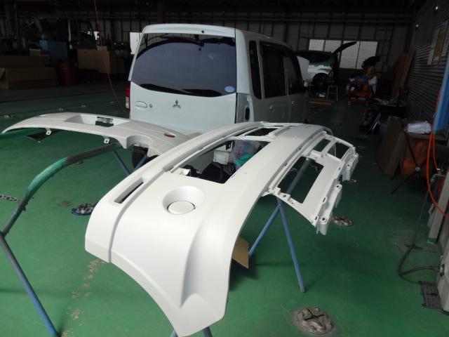 バンパーのすり傷修理や塗装もお任せください。まずはお見積り致します。