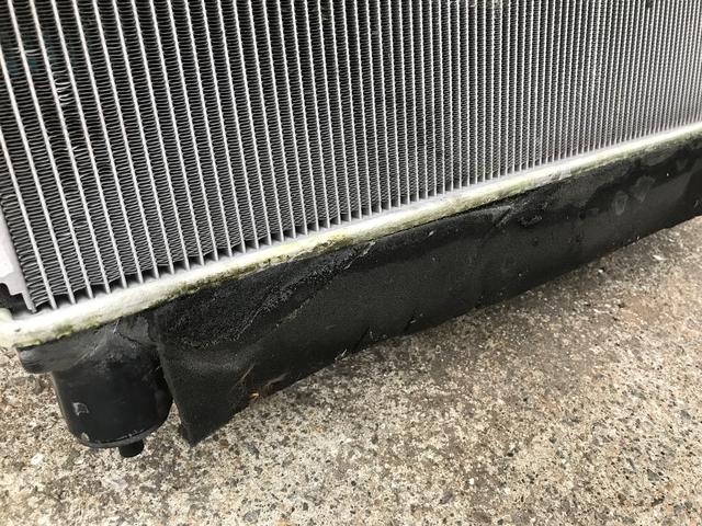 DEデミオ　冷却水漏れ