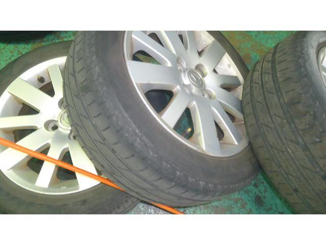 マツダ　ベリ－サ　L　（DBA-DC5W）のタイヤ交換（185/55R15）