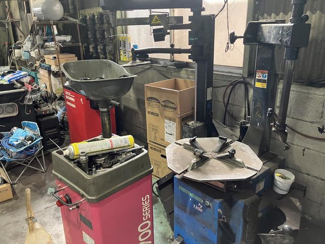 持込でのタイヤ交換大歓迎受付中！！ネットで購入された方などお気軽にお問い合わせください！！