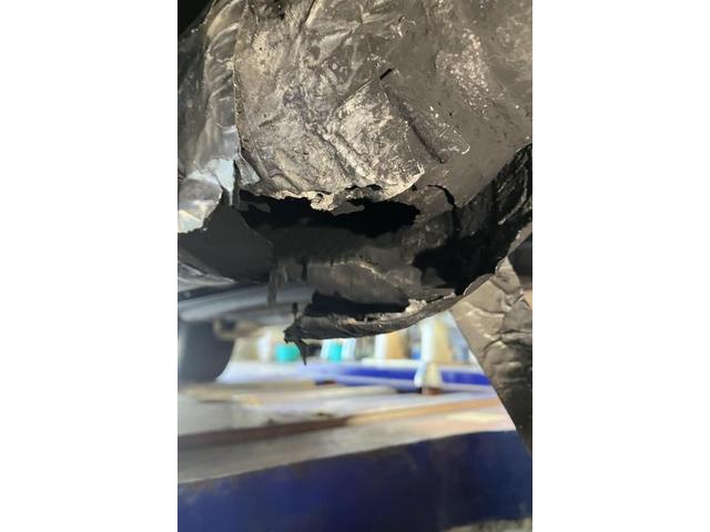 三菱　レグナム　吸排気系修理・整備