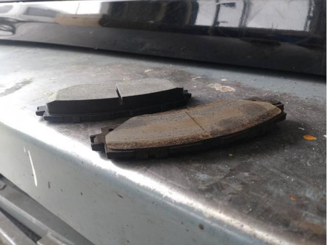 トヨタ　ウイッシュ　ブレーキパッド交換【福山市　御幸町　府中市　井原市で持込でのタイヤ交換・ドライブレコーダー・ナビ・ETC等のパーツ取付は　M＆Auto　エムアンドオート　へお任せ下さい！】