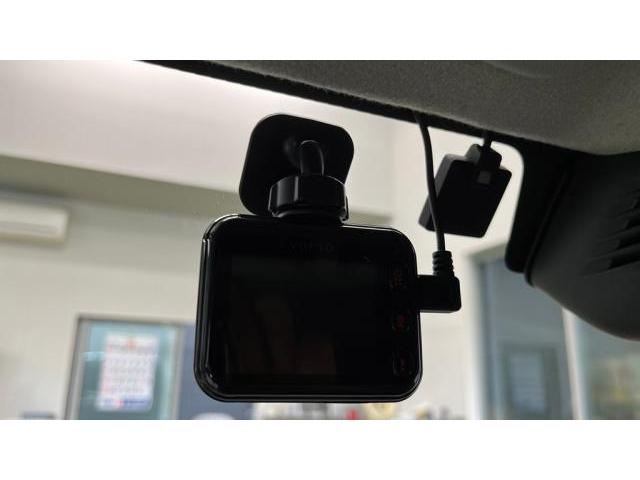 DA17V エブリィバン　ドラレコ　ドライブレコーダー　間仕切りカーテン取付【山口市で持込でのタイヤ交換・ドライブレコーダー・ナビ・ETC等の各種パーツの取付・修理・メンテナンスの事は　湯田自販へお任せ下さいね！】