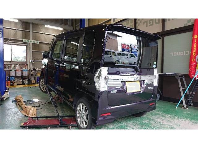ダイハツ　タントカスタム　サイドスポイラー交換【島根県　出雲市　車検 整備　修理　パーツ取付　タイヤ交換 オイル交換といえばクローバーへ！！】　　